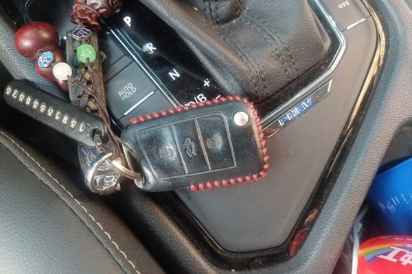 Volkswagen Tiguan L New Energy 2019, 94600 км, за 11723 USD - фото 20