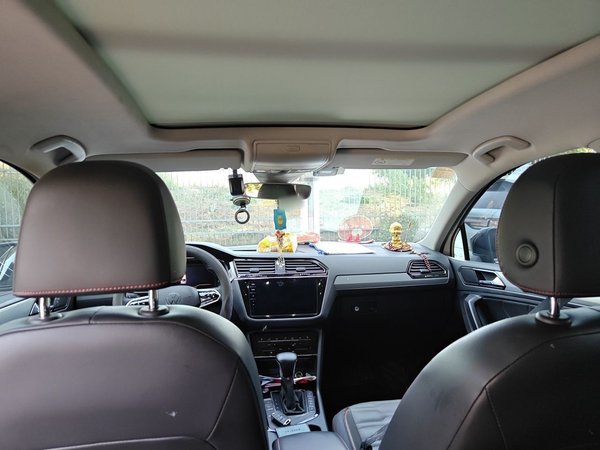 Volkswagen Tiguan X 2021, 133300 км, за 13624 USD - фото 15