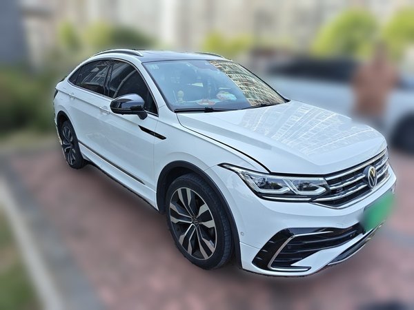 Volkswagen Tiguan X 2021, 133300 км, за 13624 USD