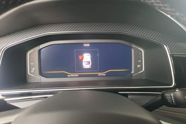 Volkswagen Tiguan X 2022, 35300 км, за 19685 USD - фото 7