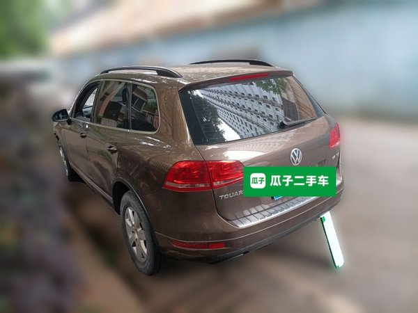 Volkswagen Touareg 2011, 150900 км, за 8740 USD