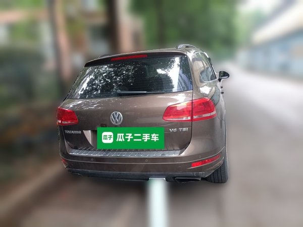 Volkswagen Touareg 2011, 150900 км, за 8740 USD