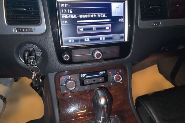 Volkswagen Touareg 2011, 117600 км, за 10412 USD - фото 12