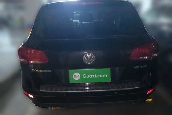 Volkswagen Touareg 2011, 117600 км, за 10412 USD