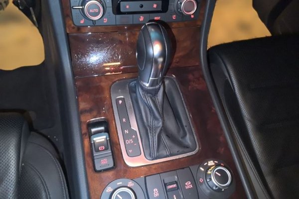 Volkswagen Touareg 2011, 117600 км, за 10412 USD - фото 13