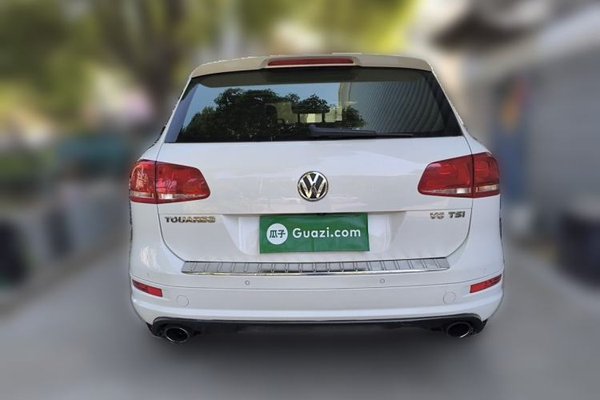 Volkswagen Touareg 2015, 133000 км, за 14910 USD