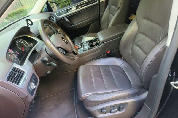 Volkswagen Touareg 2017, 87200 км, за 22731 USD - фото 12