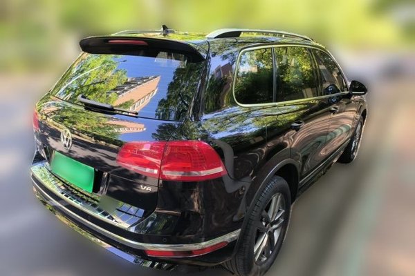 Volkswagen Touareg 2017, 87200 км, за 22731 USD
