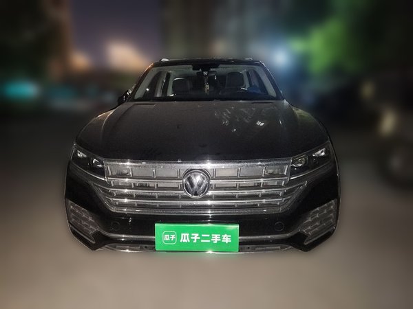 Volkswagen Touareg 2019, 89100 км, за 25814 USD