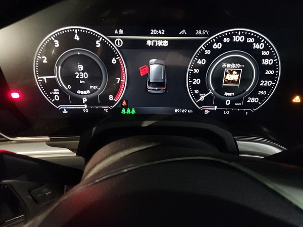 Volkswagen Touareg 2019, 89100 км, за 25814 USD - фото 13