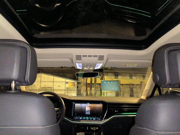 Volkswagen Touareg 2019, 181300 км, за 26637 USD - фото 19