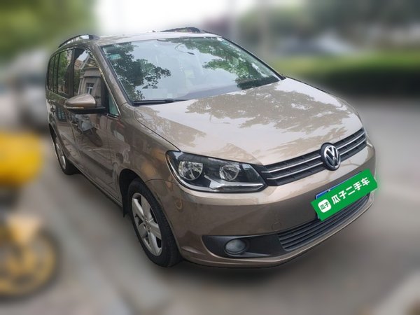Volkswagen Touran 2015, 95000 км, за 6539 USD