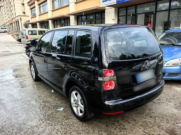 Volkswagen Touran 2015, 57900 км, за 6966 USD - фото 8