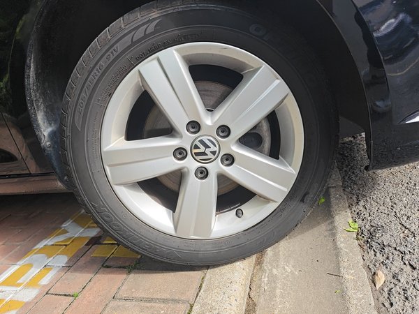 Volkswagen Touran 2015, 57900 км, за 6966 USD