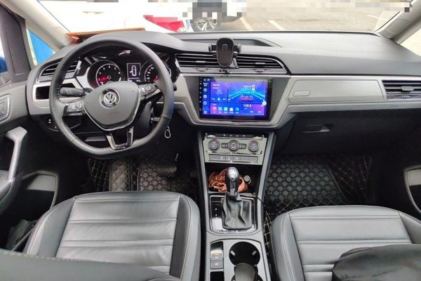 Volkswagen Touran 2016, 94600 км, за 7421 USD - фото 12