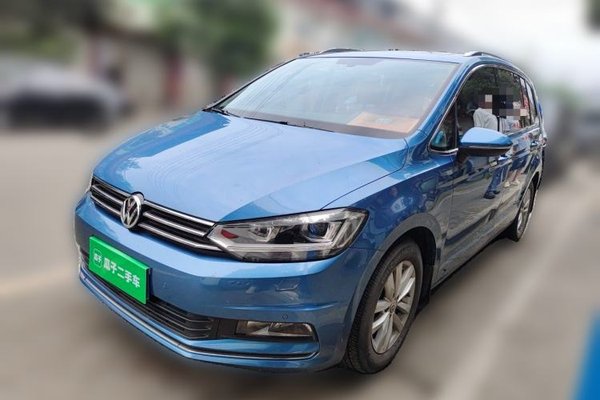 Volkswagen Touran · 2016 год