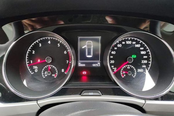 Volkswagen Touran 2016, 94600 км, за 7421 USD - фото 14