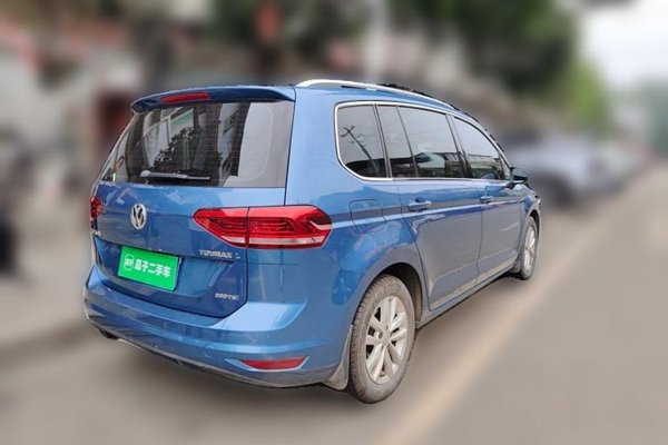 Volkswagen Touran 2016, 94600 км, за 7421 USD - фото 9