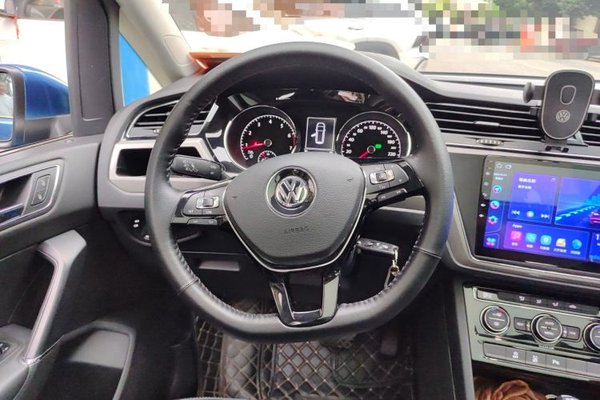 Volkswagen Touran 2016, 94600 км, за 7421 USD - фото 13