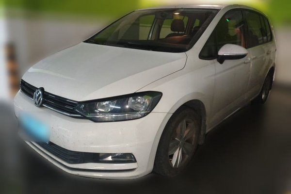 Volkswagen Touran · 2016 год
