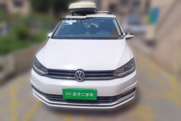 Volkswagen Touran 2016, 159000 км, за 7922 USD