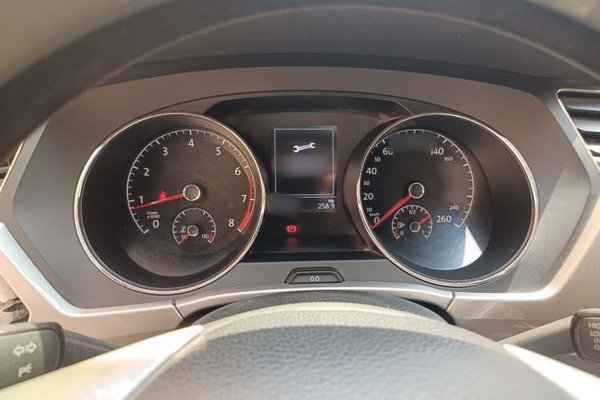 Volkswagen Touran 2016, 159000 км, за 7922 USD - фото 10