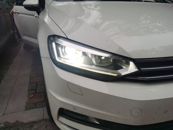 Volkswagen Touran 2018, 90800 км, за 10294 USD - фото 7
