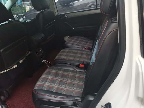 Volkswagen Touran 2018, 90800 км, за 10294 USD - фото 18