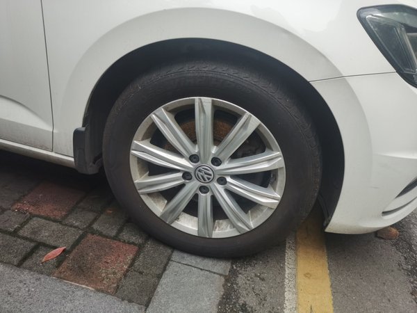 Volkswagen Touran 2018, 90800 км, за 10294 USD - фото 8