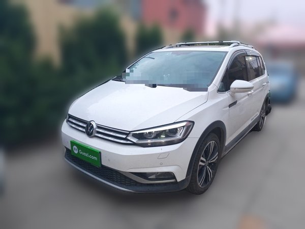 Volkswagen Touran · 2021 год