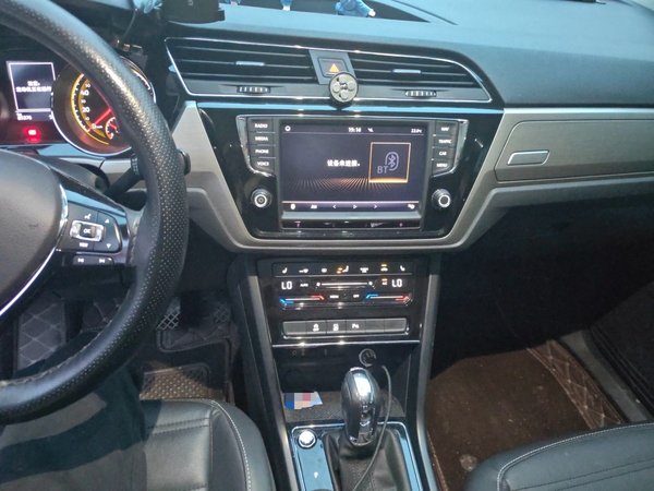 Volkswagen Touran 2021, 85300 км, за 13772 USD - фото 14