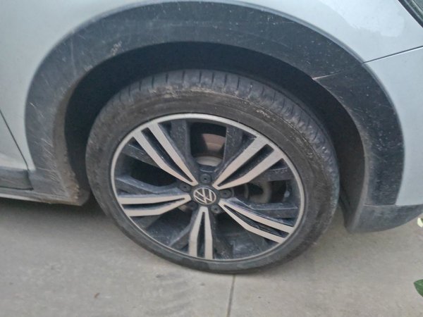Volkswagen Touran 2021, 85300 км, за 13772 USD - фото 8