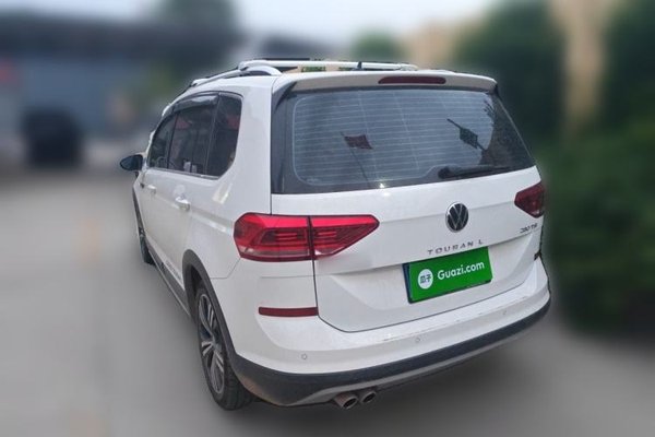 Volkswagen Touran 2021, 85400 км, за 18296 USD - фото 18