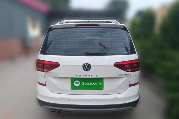 Volkswagen Touran 2021, 85400 км, за 18296 USD - фото 19