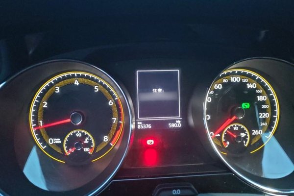 Volkswagen Touran 2021, 85400 км, за 18296 USD