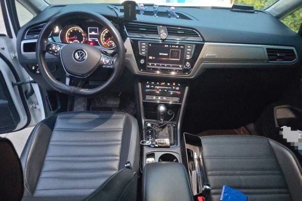 Volkswagen Touran 2021, 85400 км, за 18296 USD - фото 12