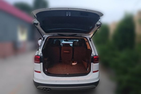 Volkswagen Touran 2021, 85400 км, за 18296 USD - фото 10