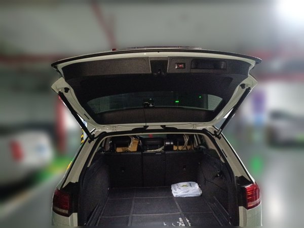 Volkswagen Variant 2017, 83000 км, за 12261 USD - фото 13