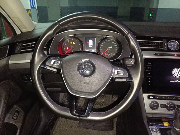 Volkswagen Variant 2017, 83000 км, за 12261 USD - фото 9