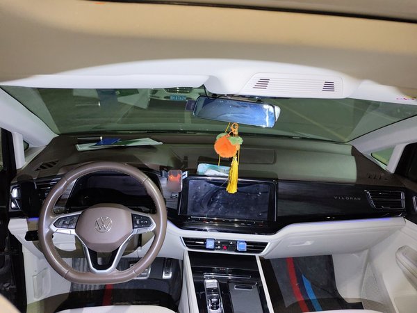 Volkswagen Viloran 2022, 99800 км, за 24730 USD - фото 9