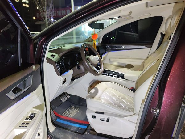 Volkswagen Viloran 2022, 99800 км, за 24730 USD - фото 15