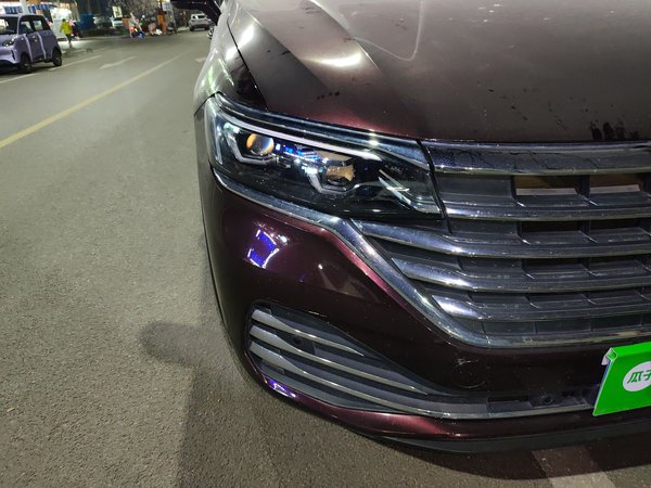 Volkswagen Viloran 2022, 99800 км, за 24730 USD - фото 8