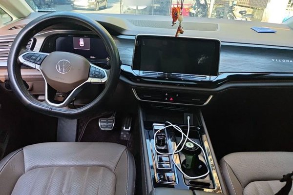 Volkswagen Viloran 2022, 48400 км, за 23971 USD - фото 9