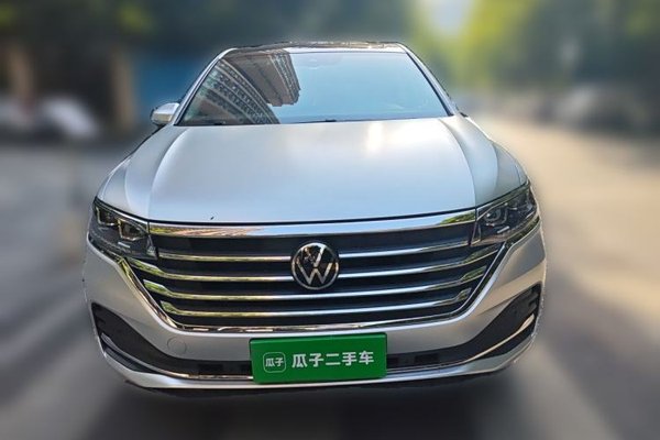 Volkswagen Viloran 2022, 48400 км, за 23971 USD
