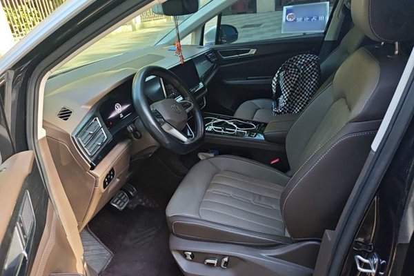 Volkswagen Viloran 2022, 48400 км, за 23971 USD - фото 15