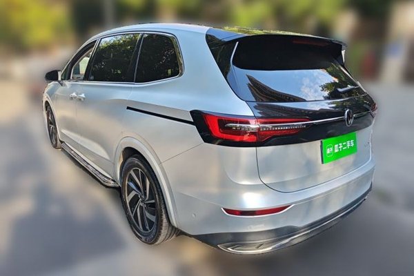 Volkswagen Viloran 2022, 48400 км, за 23971 USD