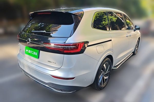 Volkswagen Viloran 2022, 48400 км, за 23971 USD - фото 6