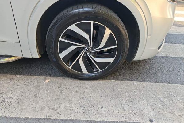 Volkswagen Viloran 2022, 48400 км, за 23971 USD - фото 8