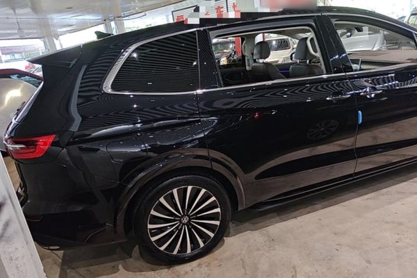 Volkswagen Viloran 2024, 67100 км, за 31045 USD - фото 6
