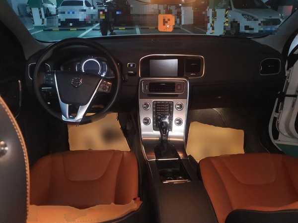 Volvo S60 2019, 110600 км, за 12227 USD - фото 10